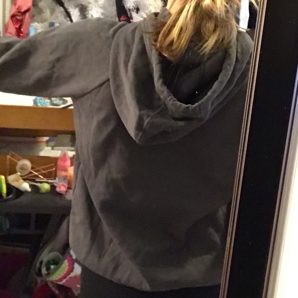 Under Armour Hoodie - Picture 5 of 5